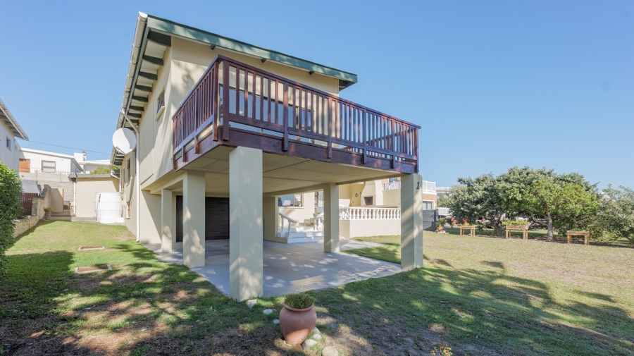 4 Bedroom Property for Sale in Struisbaai Western Cape